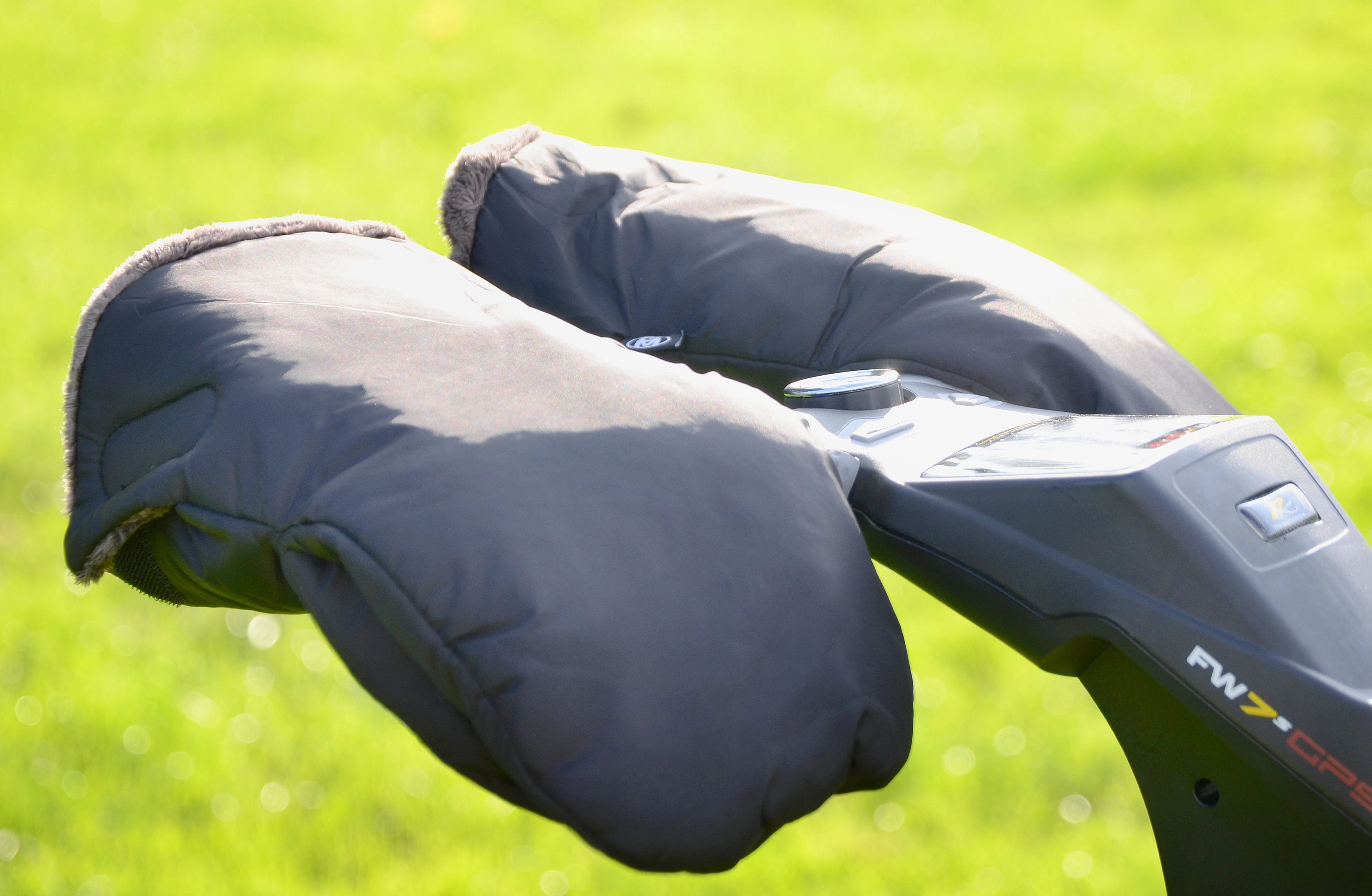 Titleist Golf Cart Mittens Team Titleist Cart Mitts